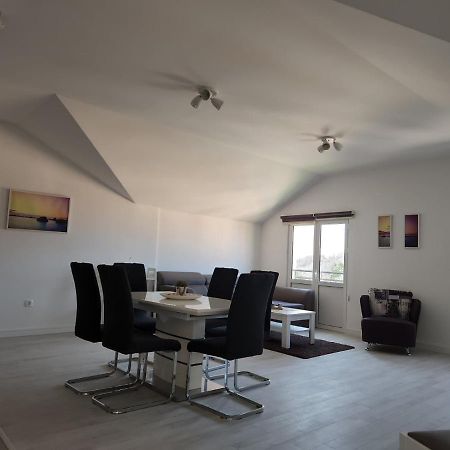 Apartmani Mia Sorajic Петровац Экстерьер фото