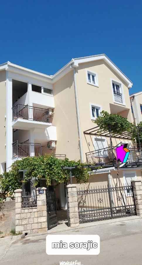 Apartmani Mia Sorajic Петровац Экстерьер фото