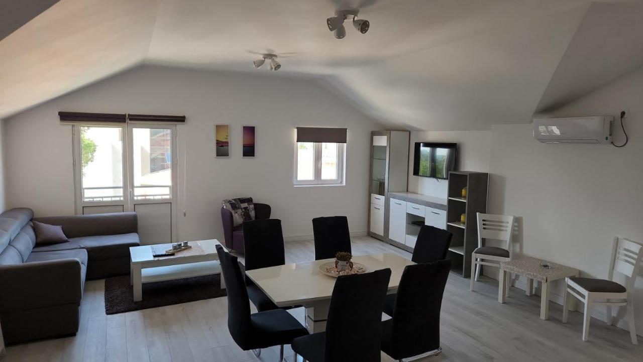 Apartmani Mia Sorajic Петровац Экстерьер фото
