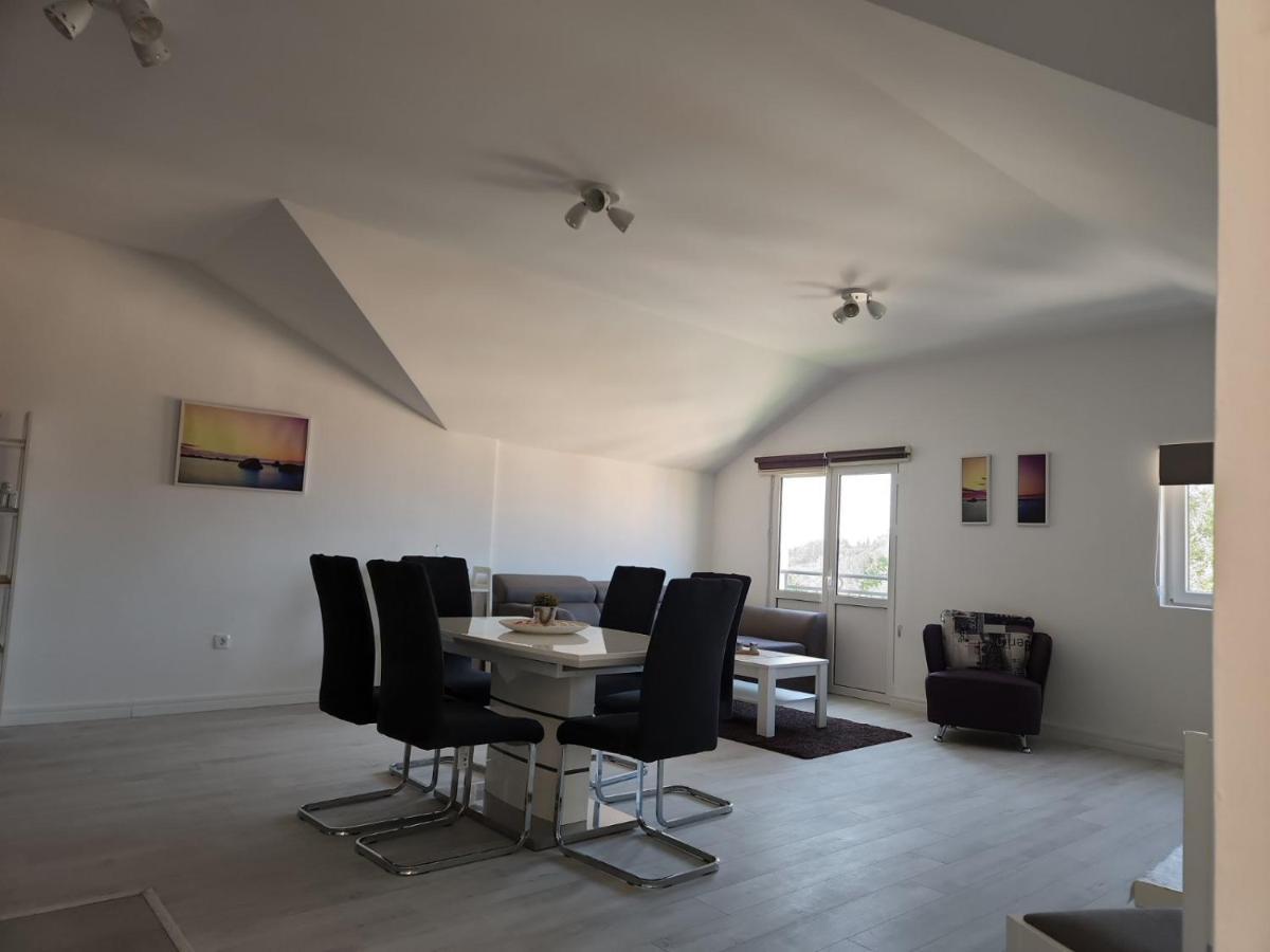 Apartmani Mia Sorajic Петровац Экстерьер фото